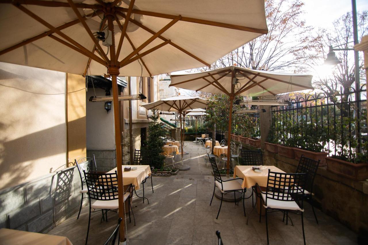 Ebel Pool & Hotel 5*